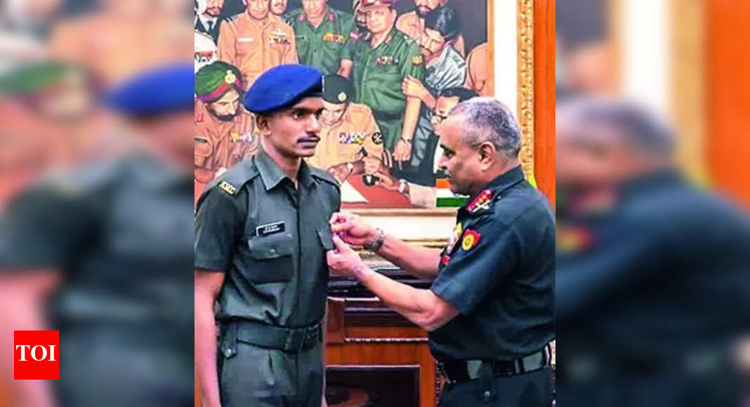 Army Army Chief, Cm Hail Tn Soldier Who Saved Woman From Drowning