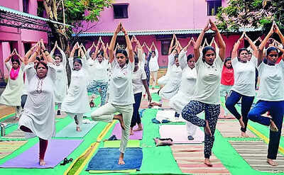 Guv, minister lead Yoga Day celebrations