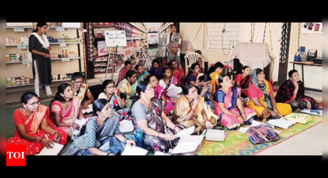 Std X Nagpur Zp Helps Women Clear Std X And Xii Decades After Giving Up Edu Nagpur News Times 2918