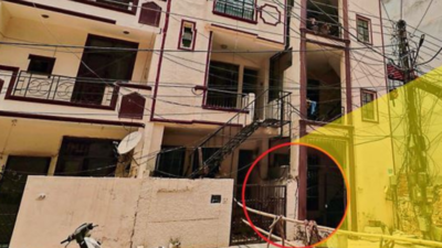 5-storey illegal building tilts in Gurgaon, 20 residents moved out