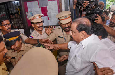 KPCC chief K Sudhakaran held for colluding with conman, released on bail