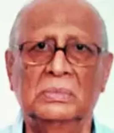 TOI's former diplomatic editor Chakravarty dies