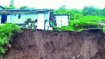 Heavy rain triggers landslips in Ooty, surrounding areas