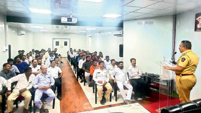 Cops hold meeting with auto drivers regarding women passengers' safety