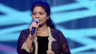 Singer Minmini reveals that Ilaiyaraaja refused to work with her after she sang 'Chinna Chinna Aasai' for AR Rahman