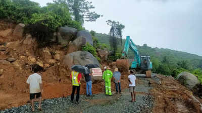 Landslide on NH 66 in Karwar; 'Orange' alert issued for Karnataka coast for Sunday