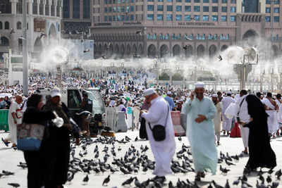 'God's guests': Saudis safeguard hajj hospitality tradition