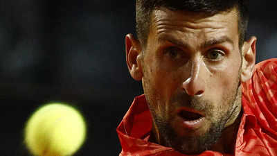 Novak Djokovic still Wimbledon favourite, says world number one Carlos Alcaraz