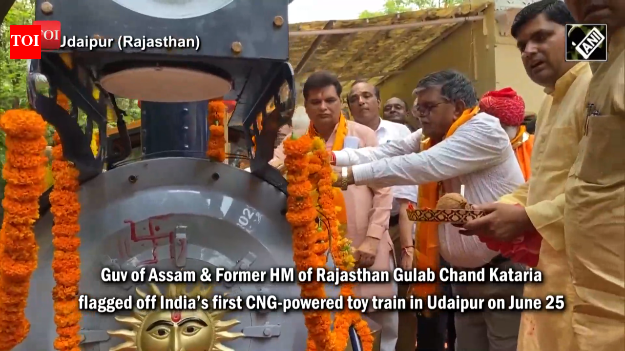 Rajasthan: Gulab Chand Kataria flags off India’s first CNG-powered toy ...