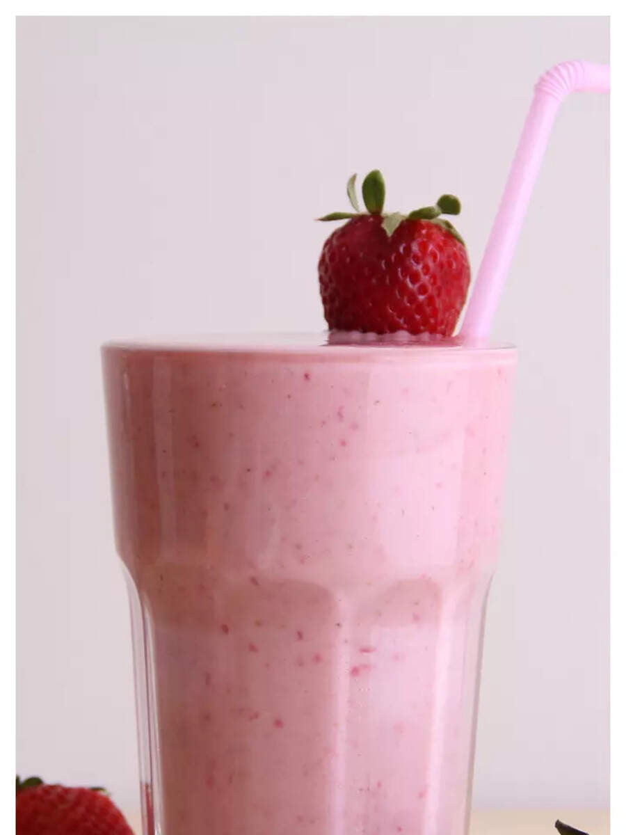 How to make highprotein sugarfree Strawberry Smoothie Times of India