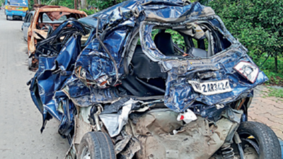 Kolkata: Stolen bus rams car on VIP Road, 3 of family killed