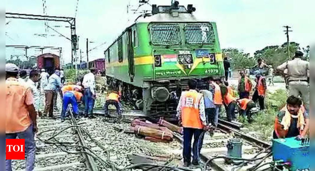 Ecr Goods Train Moveswithout Loco Pilot Patna News Times of India