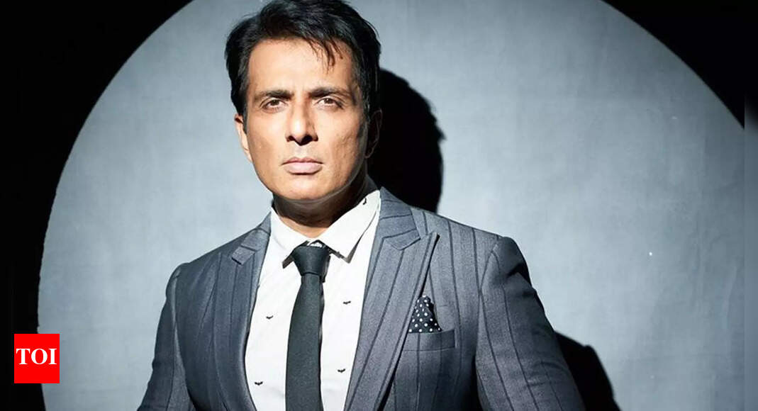 Sonu Sood on fans calling him 'god': I am just a common man | Hindi ...