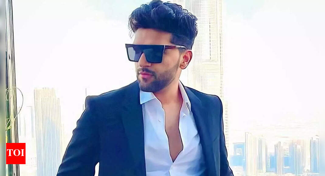 Throwback Tuesday: Guru Randhawa shares a video from 2012 that ...