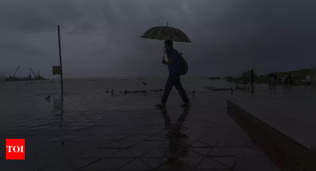 Maharashtra Rains: IMD Predicts Heavy Rainfall In Mumbai, Thane ...