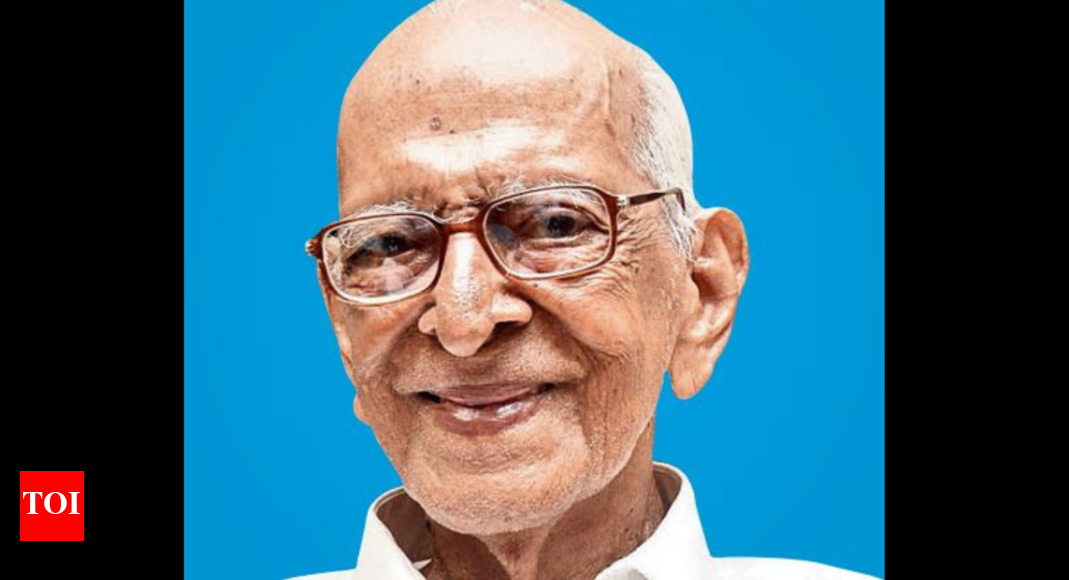 Educationist Chithran Namboodiripad dead | Kochi News - Times of India