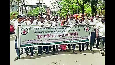 ATTSA stages protest to seek land rights for Dibrugarh tea workers