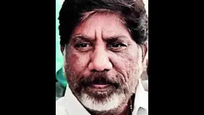 Spotlight on Ponguleti & Bhatti during Rahul Jana Garjana rally