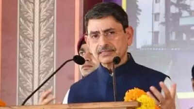 Black flags greet Tamil Nadu governor R N Ravi at Periyar University ...