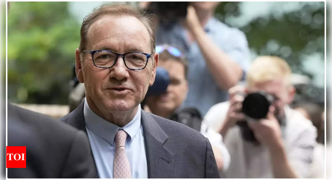 London Jury Seated In Kevin Spacey Sex Assault Trial On Allegations Over A Decade Old English 
