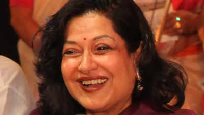 Moushumi Chatterjee takes a dig at today's actors, says earlier heroes would look like heroes