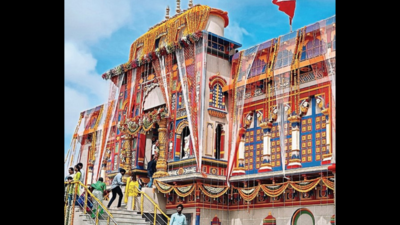 Telangana's Badrinath opens door for darshan