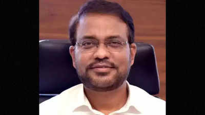 Mumbai Covid scam: IAS officer Sanjeev Jaiswal appears before ED for questioning