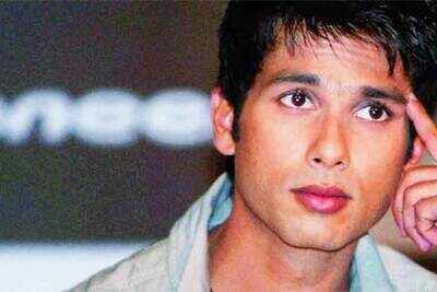 Shahid Kapoor-Taran Adarsh's twitter war