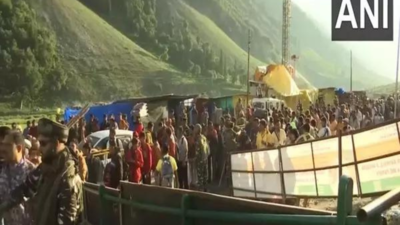 Amarnath Yatra: LG flags off first batch of 3,488 pilgrims from Jammu