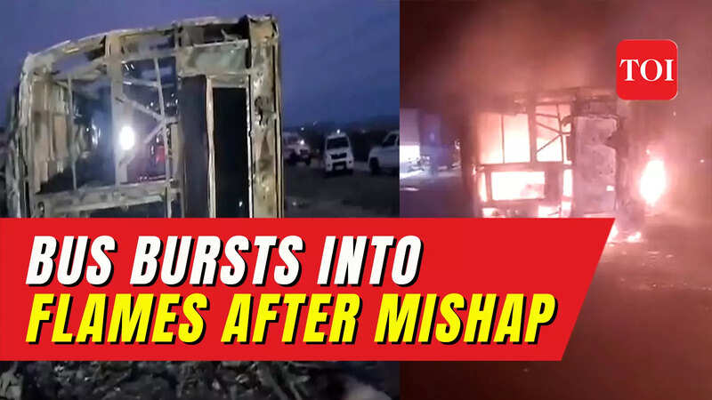 25 passengers burnt to death after bus catches fire on Mumbai-Nagpur ...
