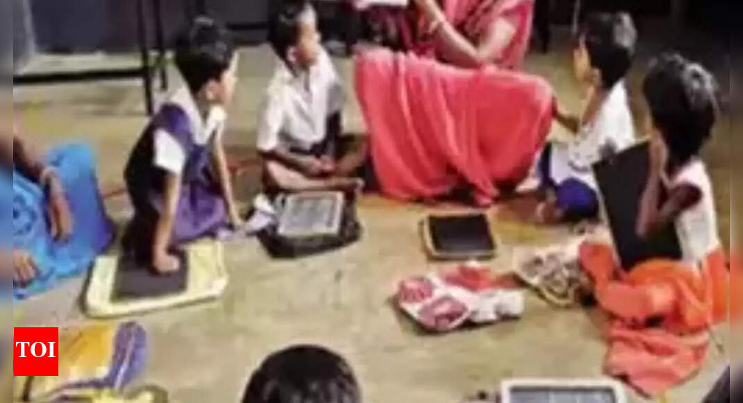 anganwadi-staff-plan-protest-threaten-to-return-64k-outdated-phones-to