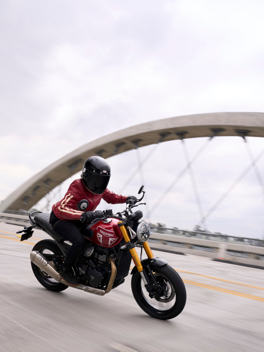 Bajaj-Made 'Baby Triumph' Speed 400 in HD Images: Key Highlights ...