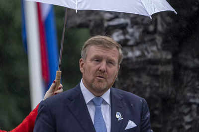 Dutch king apologizes for his country's role in slavery on 150th anniversary of abolition