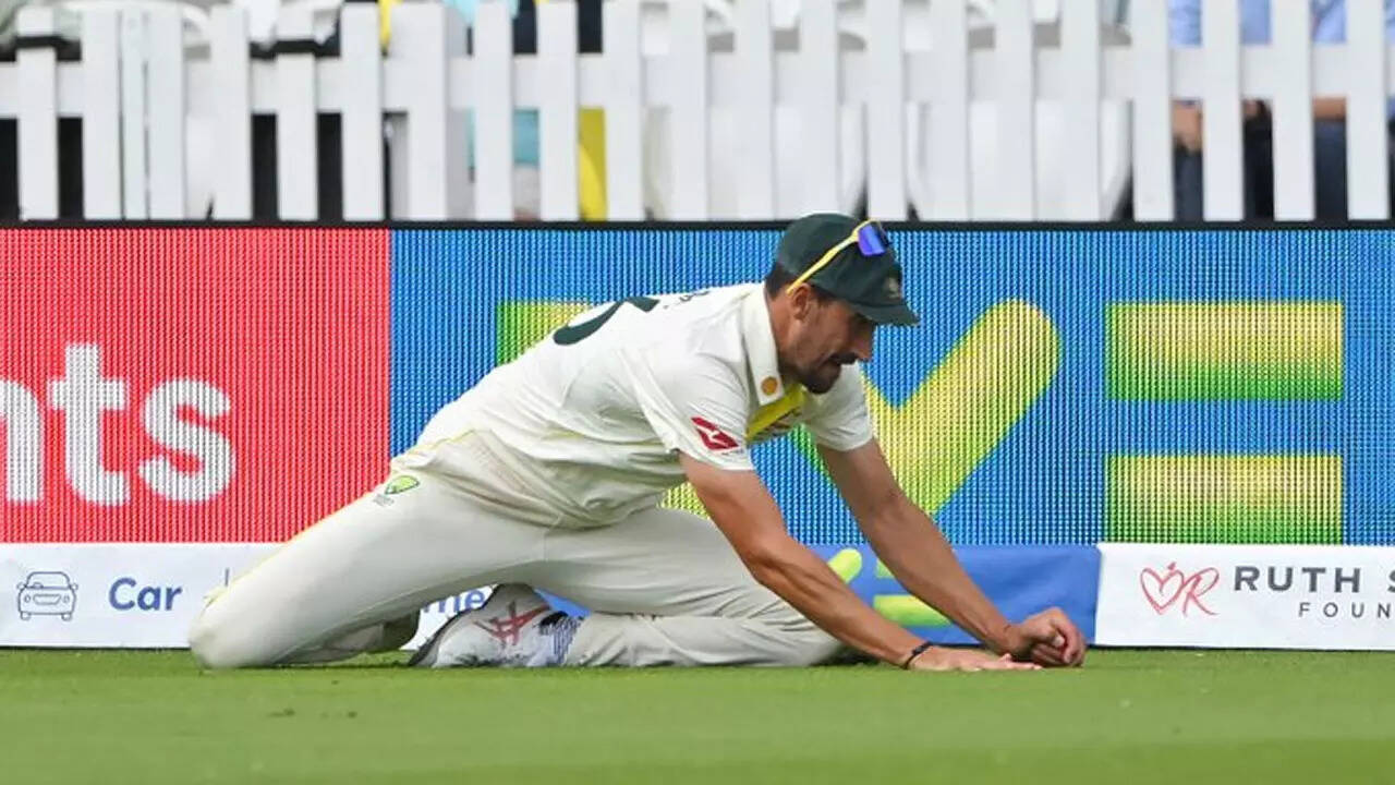 Ashes 2023: 'Disgrace' - Glenn McGrath slams decision to disallow catch  taken by Mitchell Starc | Cricket News - Times of India