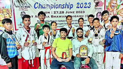 Jashpur shines in taekwondo; Bags 9 gold, 4 silver, 2 bronze