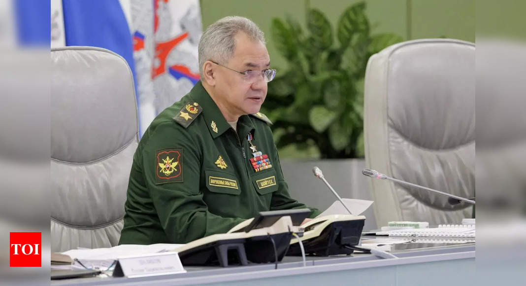 Russian defence minister praises army ‘loyalty’ during mutiny – Times of India