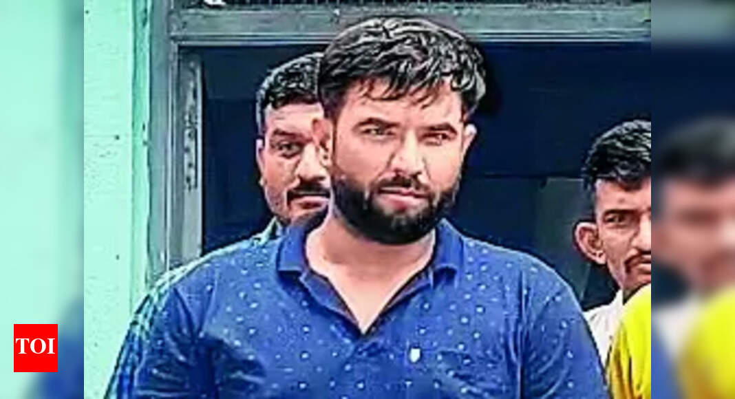 Tv Serial Body Double Nabbed | Surat News - Times of India