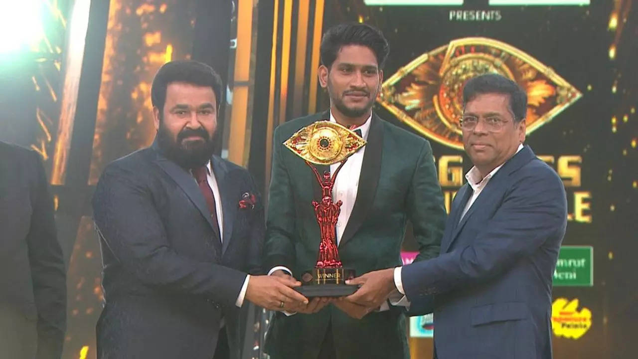 Bigg Boss Malayalam 5 Winner: Akhil Marar lifts the trophy, takes home Rs  50 Lakhs and a brand new car - Times of India