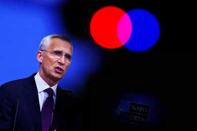 Nato agrees to extend boss Stoltenberg's term by a year