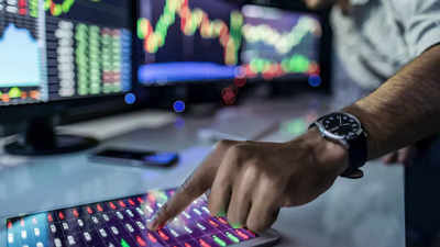 Investors become richer by Rs 7.90 lakh crore in 5 days; BSE-listed firms' valuation hits new peak of Rs 298.57 lakh crore