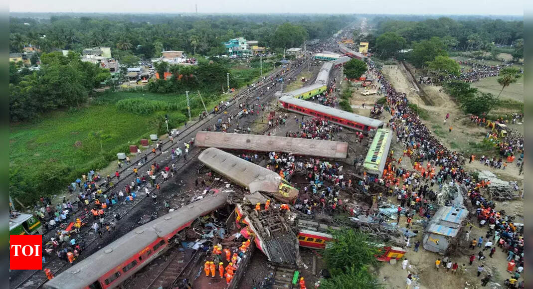 Signal: Signal and Telecommunication department staff responsible for Balasore rail tragedy: CRS report | India News - Vimarsana News
