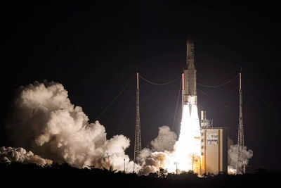 Ariane 5 rocket blasts off amid Europe rocket crisis