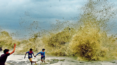 Incessant rain throws life out of gear in several parts of state, 2 ...