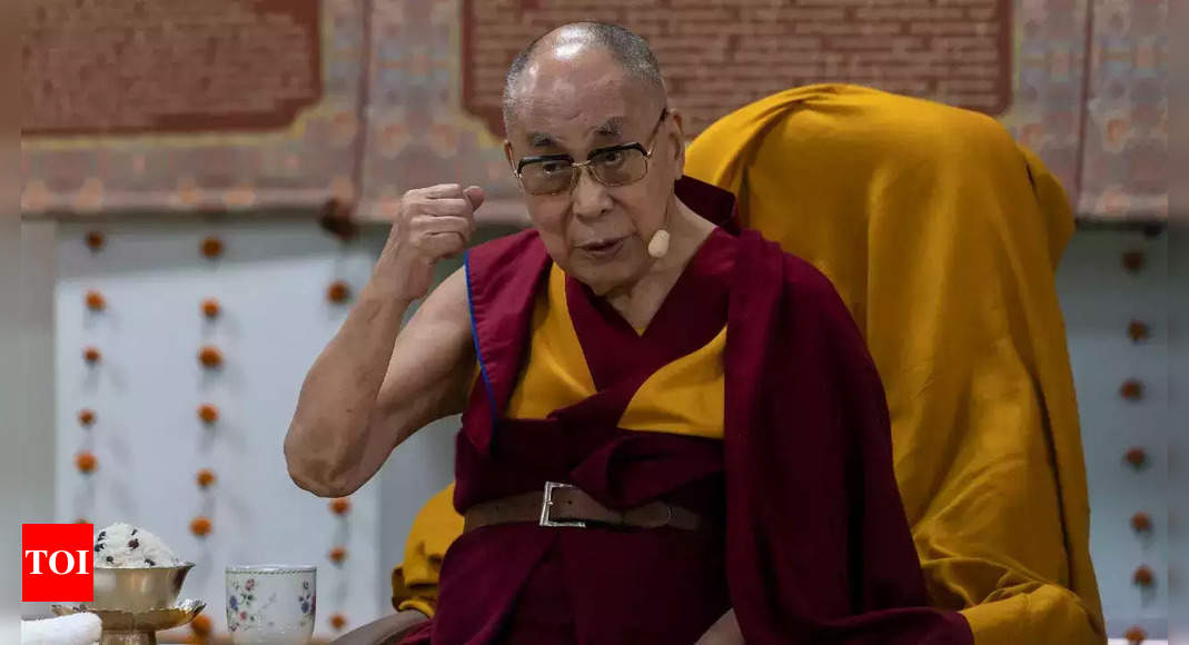 Dalai Lama Quotes: 15 impactful quotes by spiritual leader from Tibet ...