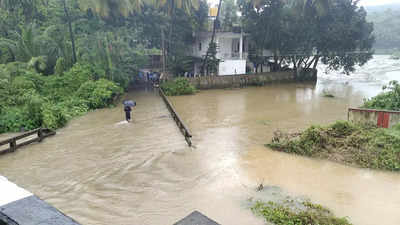 Red alert continues for coastal Karnataka, sporadic, intense rain affects normal life
