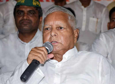 Whoever gets to be PM should not be without a wife: RJD chief Lalu Prasad Yadav