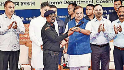 1 100 Cadres Of 8 Adivasi Militant Groups Surrender Arms Before Assam