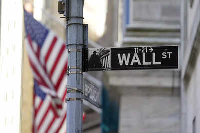 US stocks: Wall Street logs sharp losses as labor market strength stokes rate-hike fears