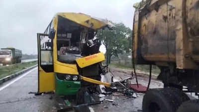 3 killed, 6 injured as bus carrying people to PM Modi's mega rally in Raipur collides with truck