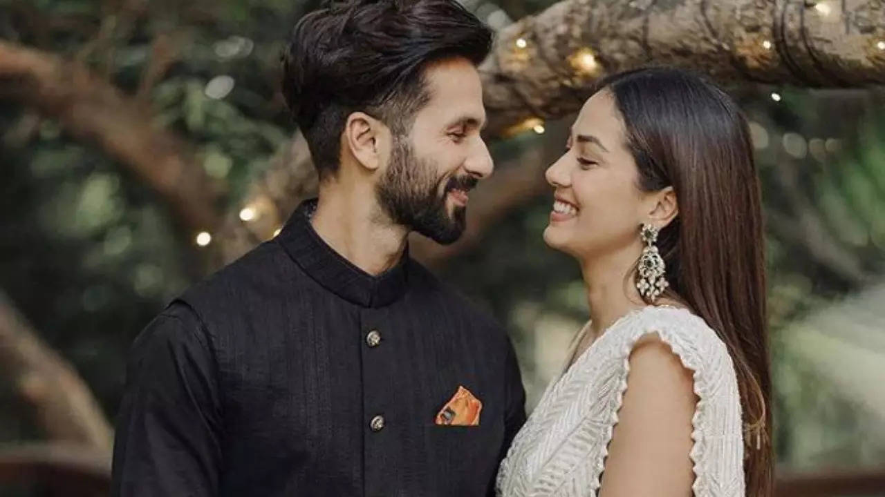 Shahid Kapoor says he was embarrassed when he first met Mira Rajput, here's why! | Hindi Movie News - Times of India